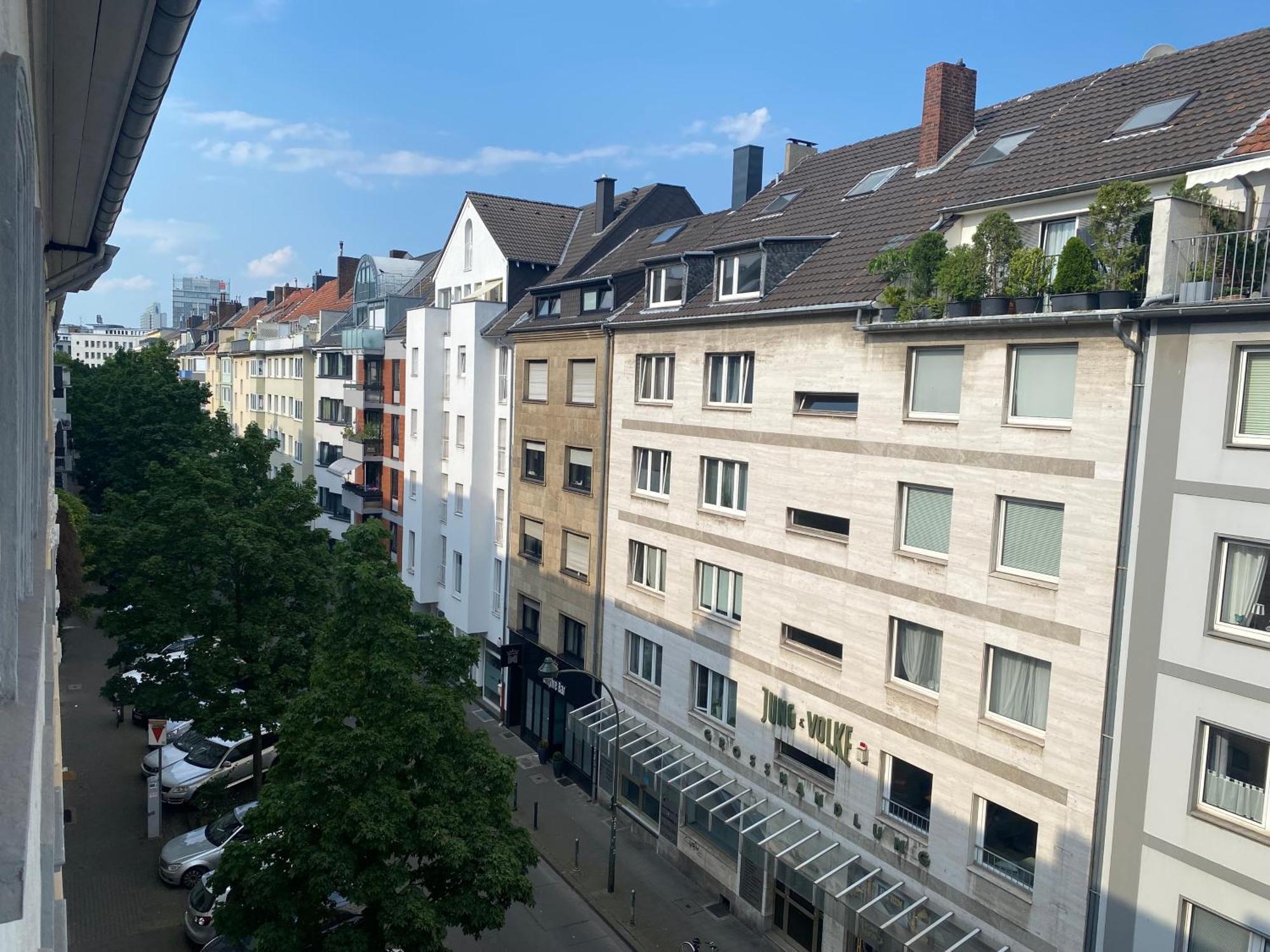 Hotel Petite Koenigsallee Self Check-In Dusseldorf Exterior photo